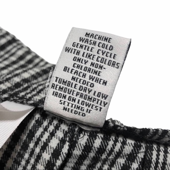 NY Collection Pleated Check Skirt - Picture 6 of 9